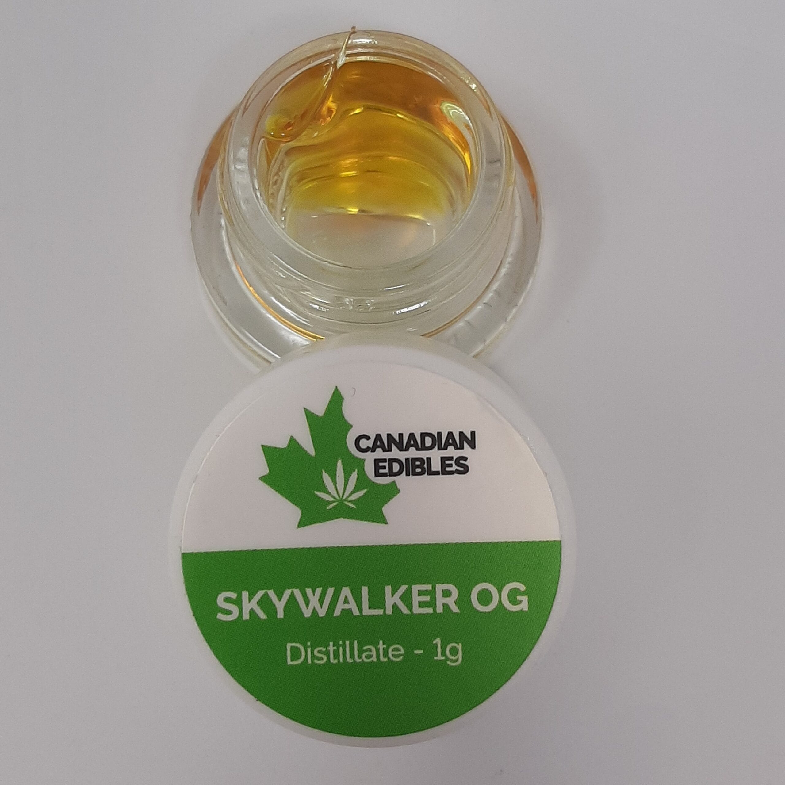 Kaufen Sie online ein Glas mit 1 Gramm THC-Destillat von Canadian Edibles
